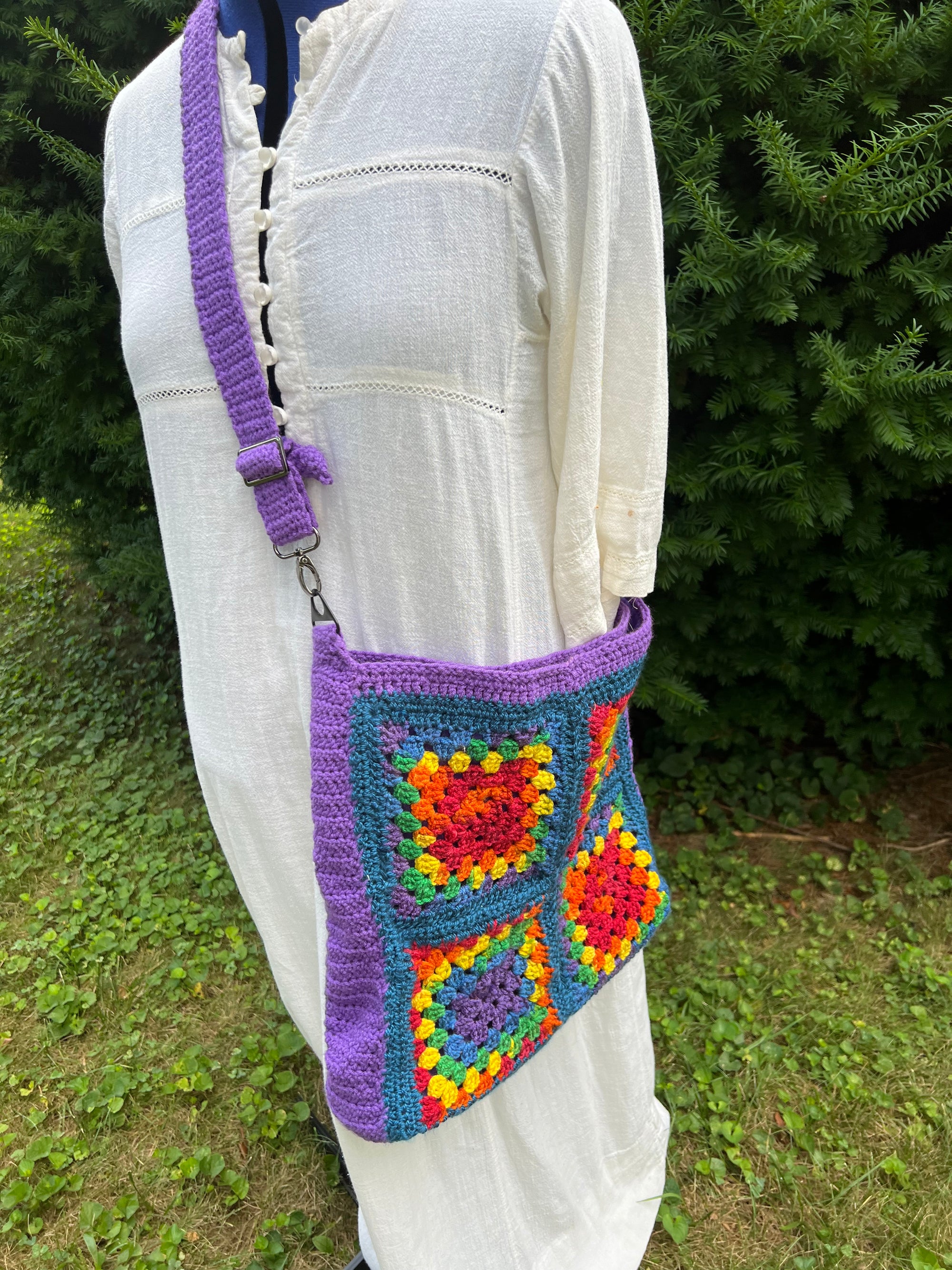 Crochet Granny Square Style Crossbody Bag - 15 x 15