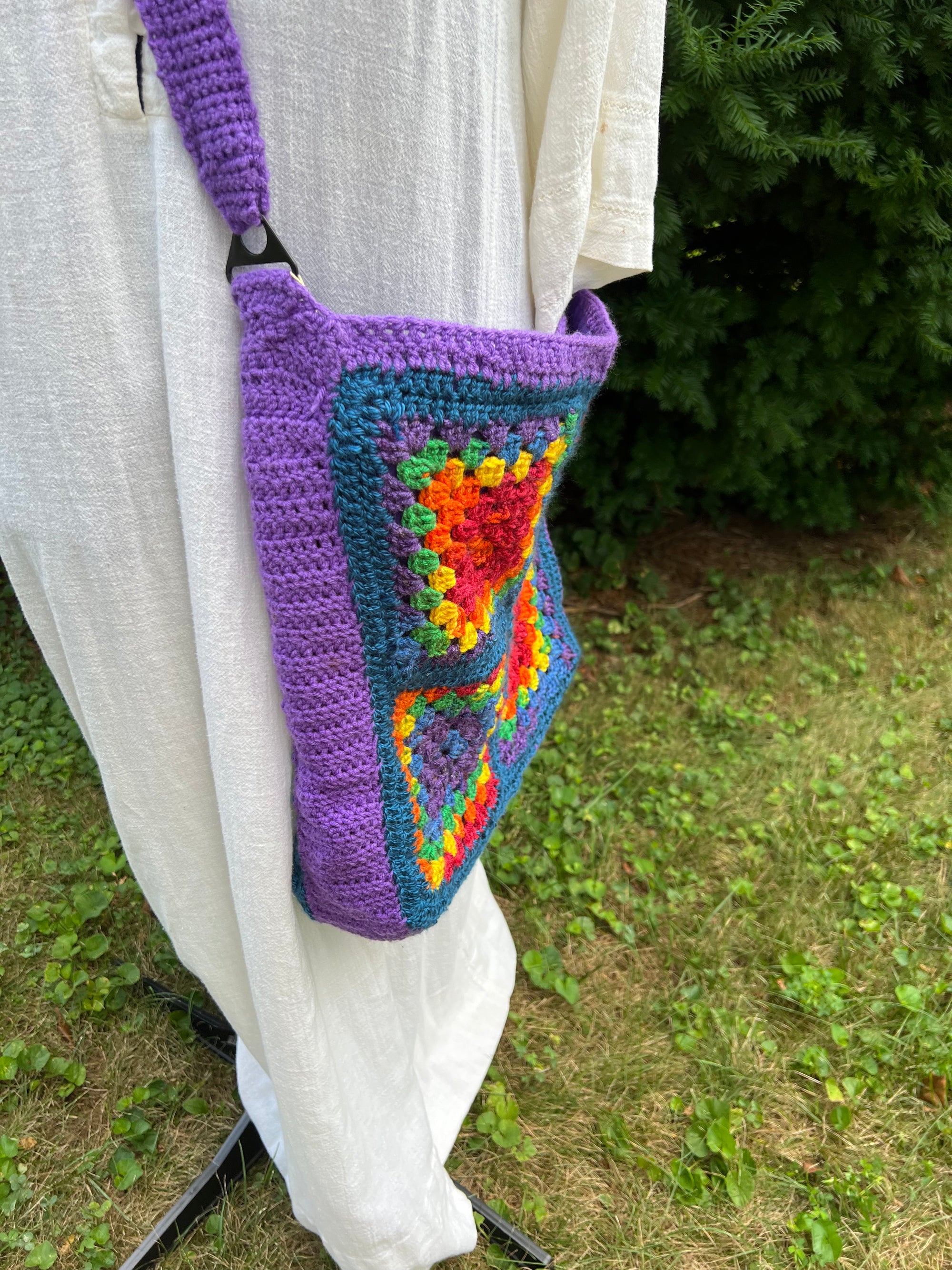 Crochet Granny Square Style Crossbody Bag - 15 x 15