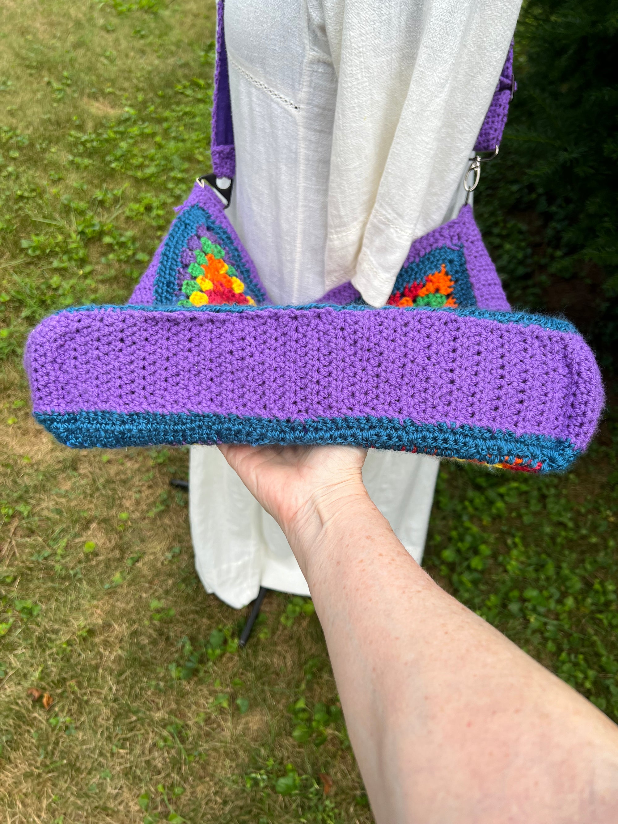 Crochet Granny Square Style Crossbody Bag - 15 x 15